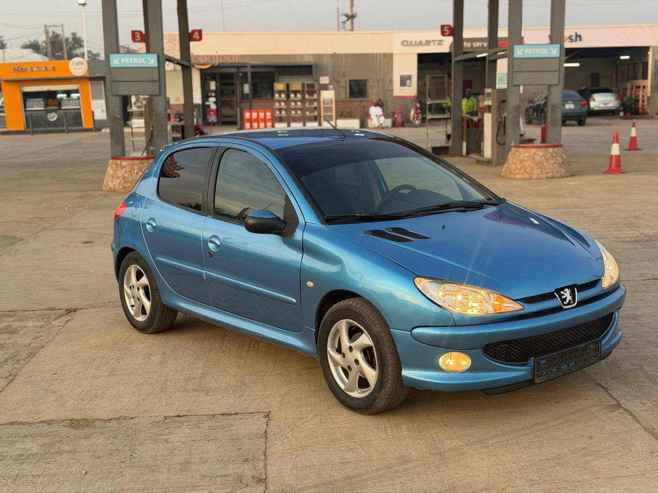 A picture of 08146991340 EXTREMELY CLEAN NG USED PEUGEOT 206 AUTOMATIC TRANSMISSION NORMAL