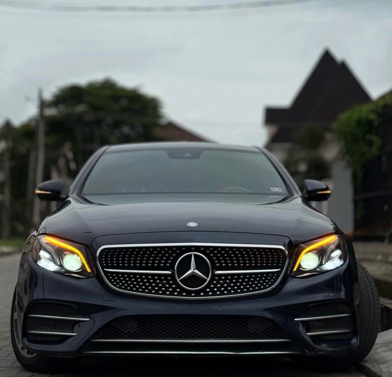 A picture of Sharp Reg Mercedes Benz E300 2017. WhatsApp 09081161215