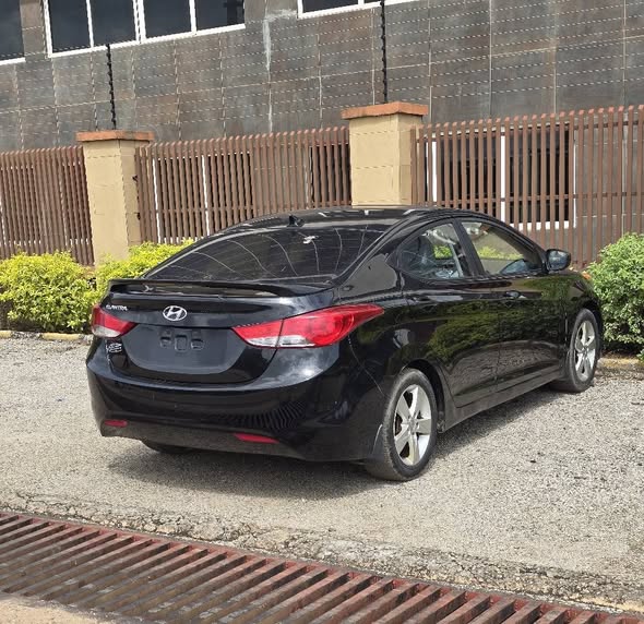 A picture of Hyundai Elantra 2013 Belgium for 9 5m