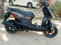 A picture of SYM cross 125