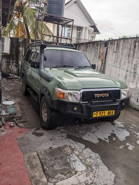 toyota land cruiser