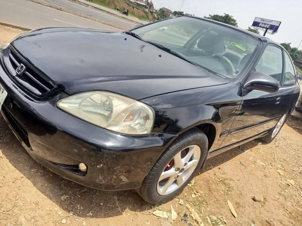 A picture of 2000 model HONDA CIVIC SPORTS 