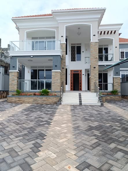 A picture of House