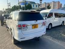 A picture of TOYOTA FORTUNER 2014 diesel