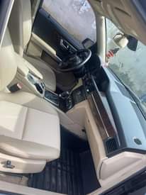 A picture of 2010 Mercedes Benz GLK350