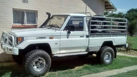 toyota land cruiser