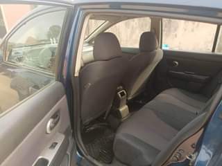 A picture of Nissan versa 2008