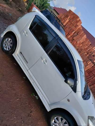 A picture of Toyota passo 2006 on quick sale