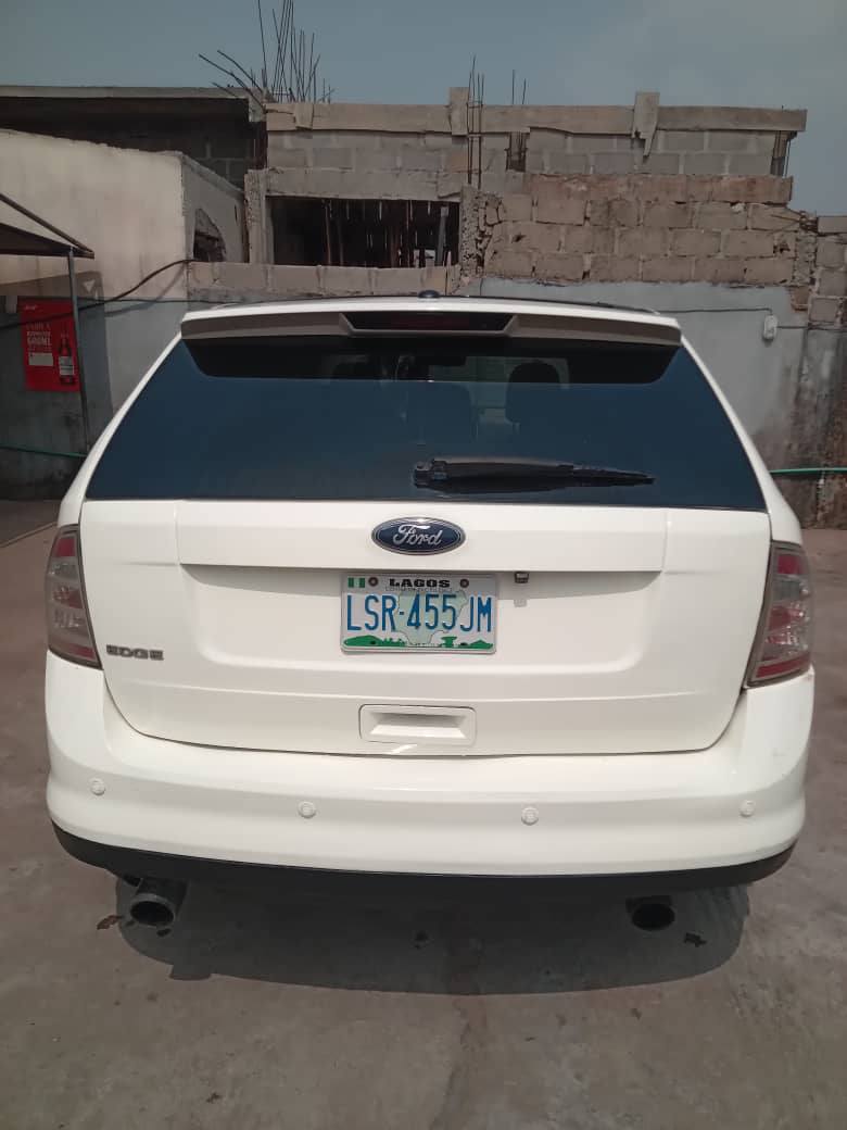 A picture of Ford Edge 2009 model FIRSTBODY Extremely Clean 07032131470