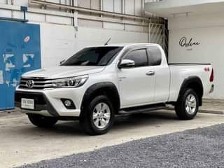 toyota hilux revo