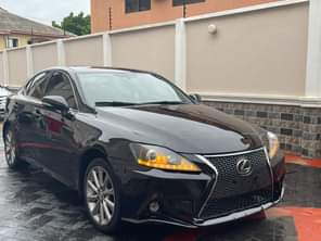 A picture of WOW This is premium standard lexus is250 2010 model fully