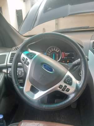 A picture of 2015 Ford Explorer