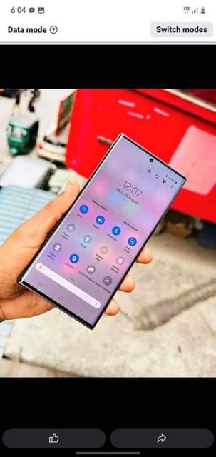 A picture of Samsung not 10 plus gb 256