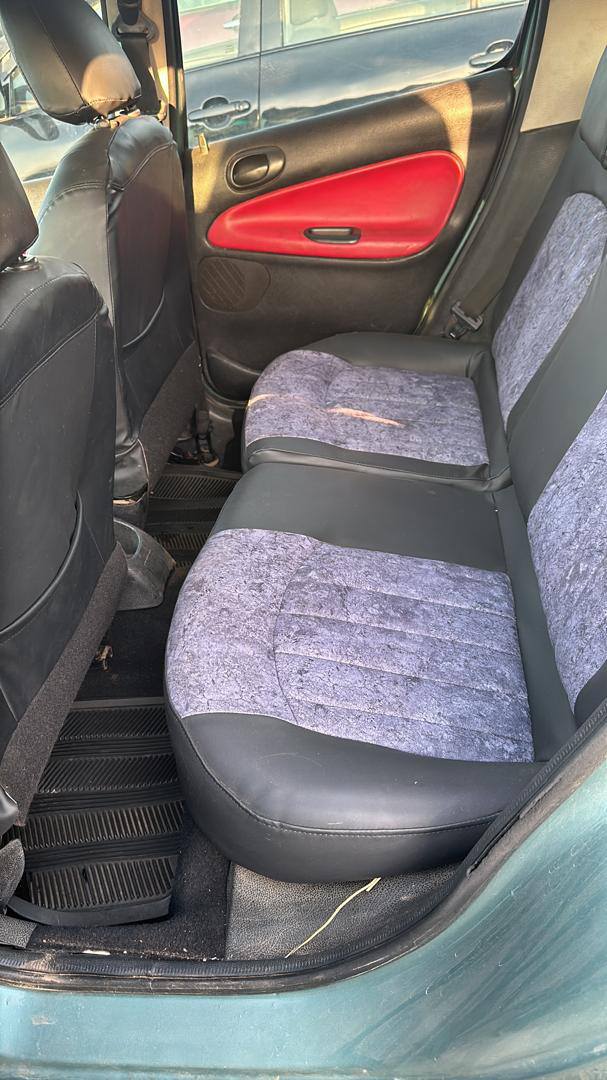 A picture of PEUGEOT 206 MANUAL DRIVE