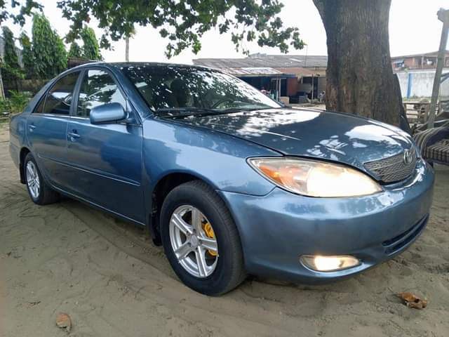 A picture of Big Daddy Camry 03 Engine and gear AC perfect Baked