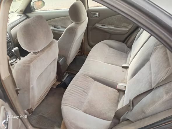 A picture of Nissan Sentra Altima Almera