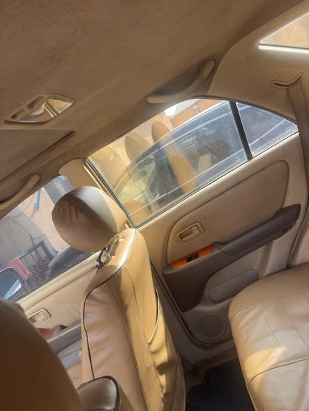 A picture of LEXUS RX 300