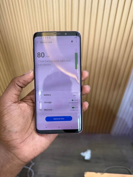 A picture of Samsung s9
