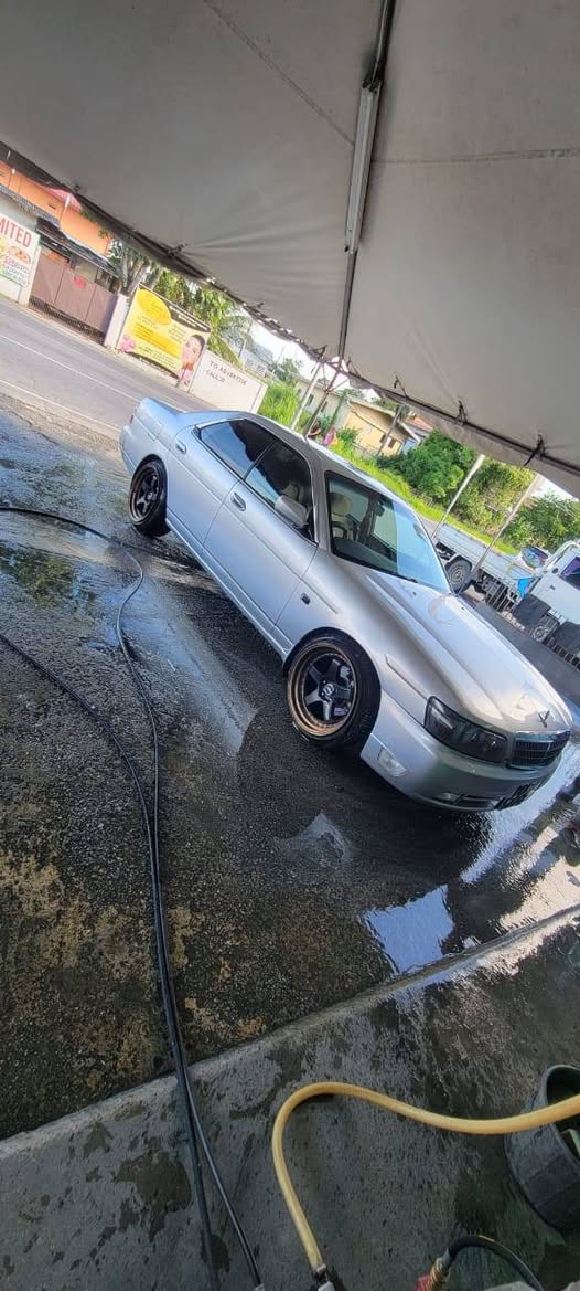 nissan laurel