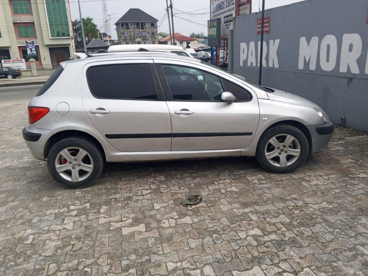 A picture of Peugeot 307