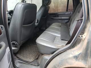 A picture of Range rover for sell price 8Million