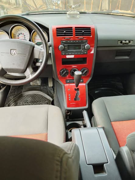 A picture of DODGE CALIBER EMV 07034278810