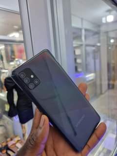 A picture of SAMSUNG A51