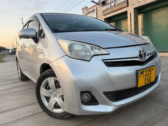 A picture of TOYOTA RACTIS NEW MODEL