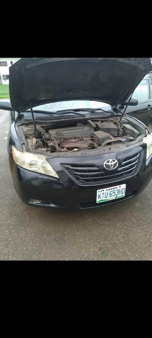 A picture of Camry 08