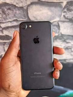 A picture of Iphone 7G GB 32