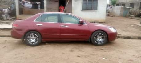 A picture of Honda Accord 04