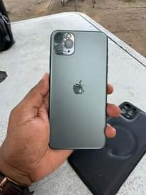 A picture of IPHONE 11 PRO MAX 256 GB