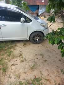 A picture of Toyota Ractis new