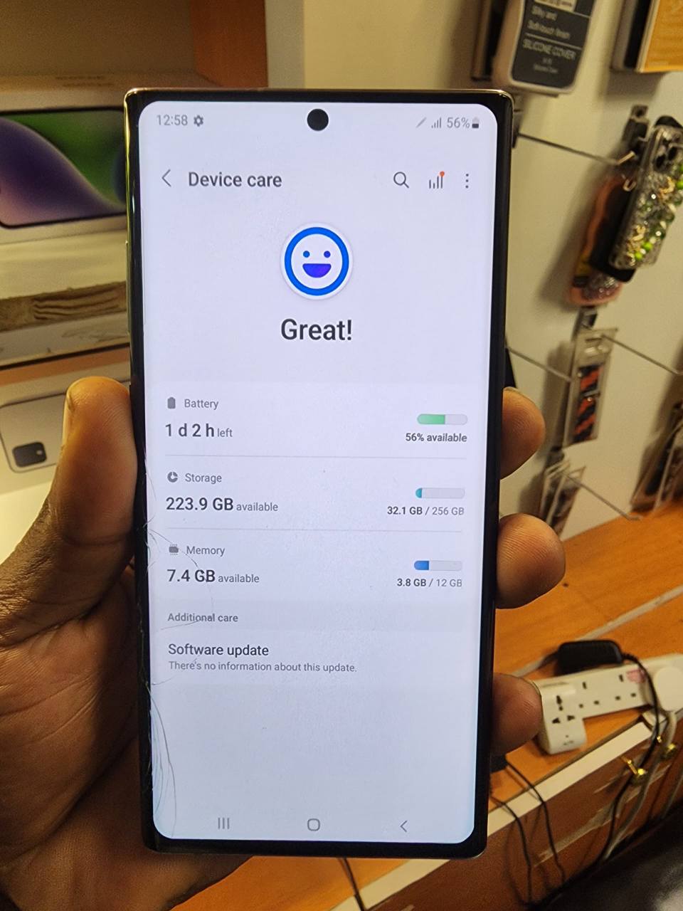 A picture of SAMSUNG NOTE 10 PLUS 5G