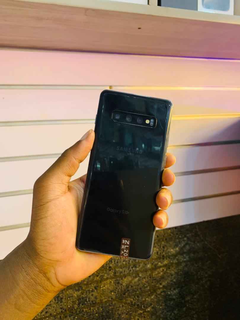 A picture of S10plus