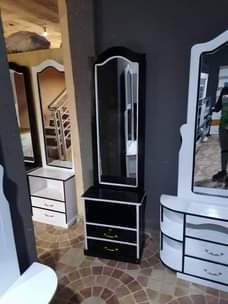 A picture of Dressing mirror