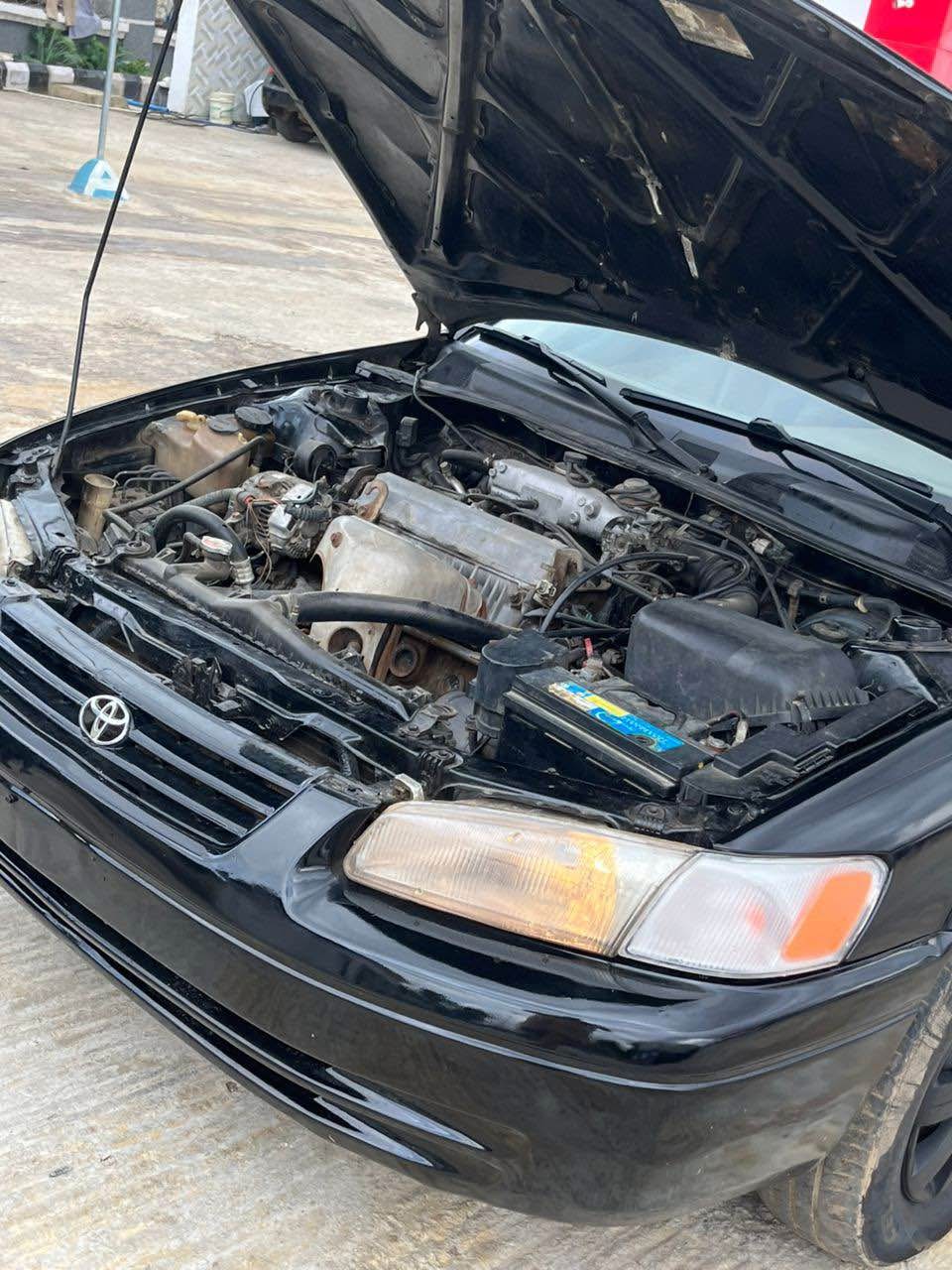 A picture of  A super clean Nigerian used Toyota Camry pencil 