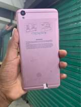 A picture of Opp R9 plus