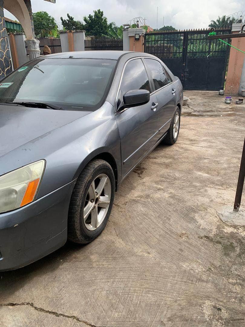 A picture of Honda accord EX DC 2008