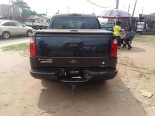 A picture of 2002 Ford Ford explorer