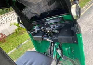 A picture of Nauza bajaji TVS deluxe chekeche namba DCV