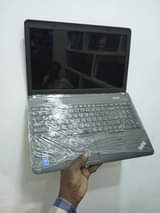 A picture of Njoo ufurahie punguzo kubwa ofa za Bure kibao ukichukua laptop
