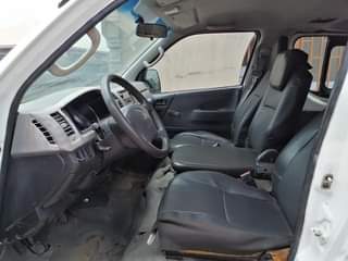 A picture of Toyota HiaAce Hummer Bus