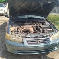 A picture of Toyota Camry drop light