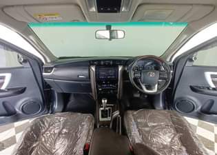A picture of 2019 TOYOTA FORTUNER 4WD