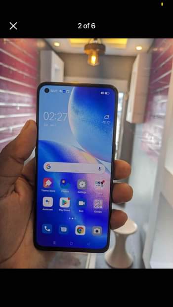 A picture of OPPO RENO 5