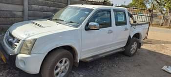 isuzu dteq