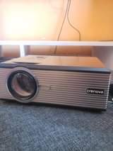 A picture of nauza projector aina tatzo lolot inatoa HD inasapot HDI. IV