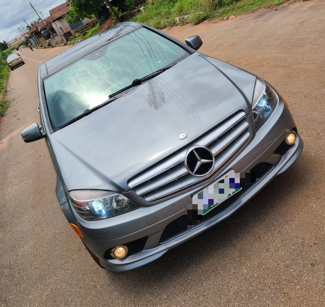 A picture of 2010 C350 c350
