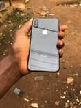 A picture of Iphone X 64gb full option with face id